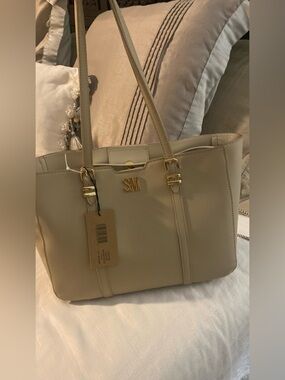 New Stove Madden Beige Tote Bag with Gold Hardware